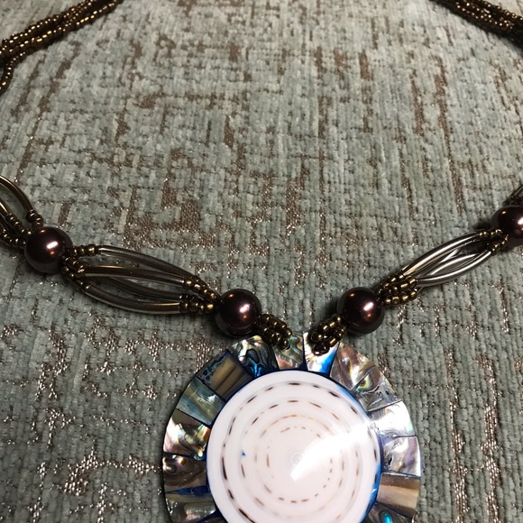 2 FOR $20 ITEM
138. Beautiful Shell Disc Necklace HANDMADE - Picture 8 of 8